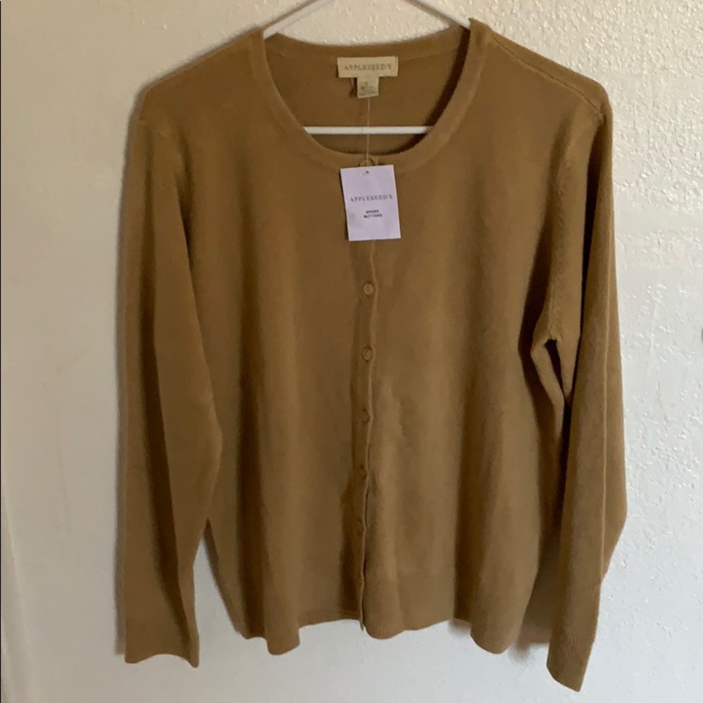 NWT Appleseeds button up cardigan